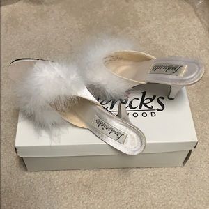 Ivory Marabou Slippers 🤍
